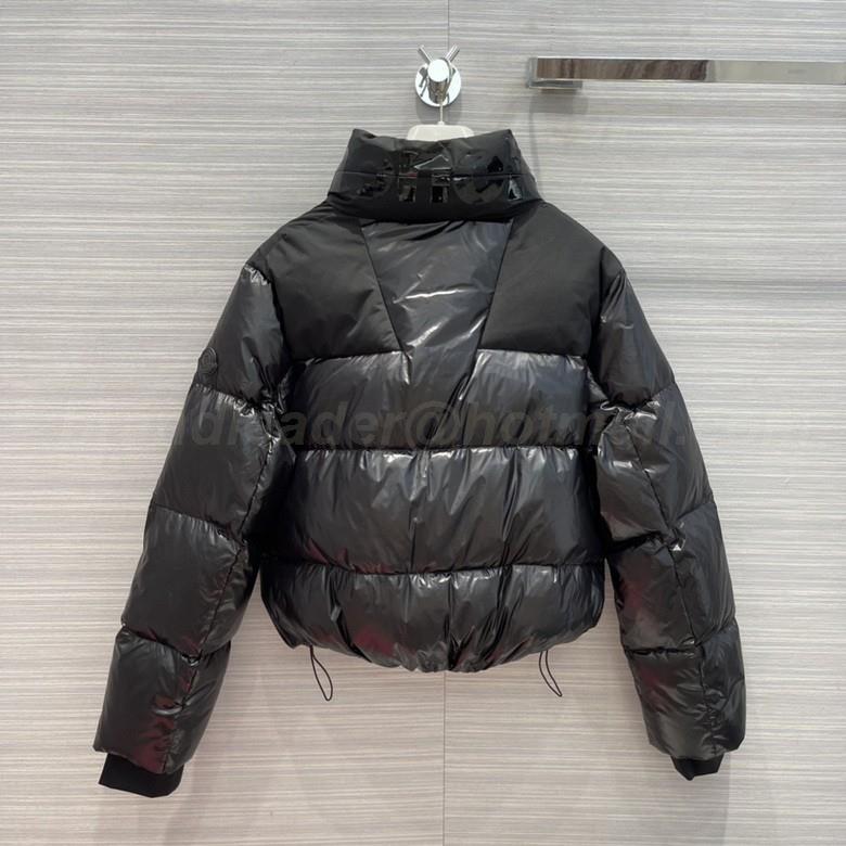 Moncler Women's Outwear 163